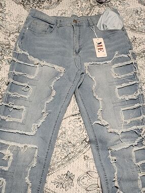 ME Makeover Essentials Light Blue Ripped Skinny Jeans